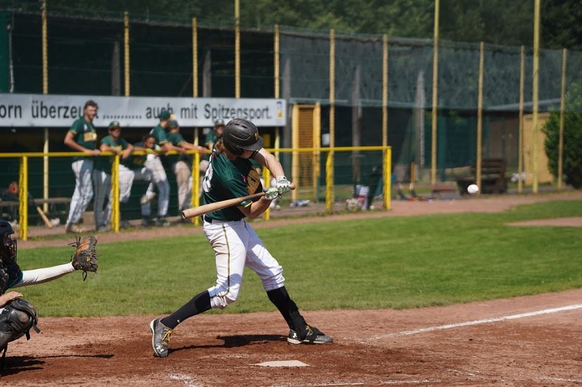 hitter wearing stirrup socks